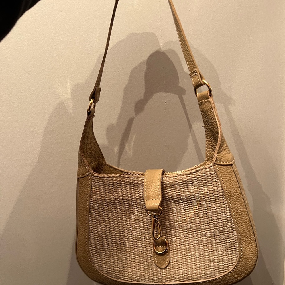 Shoulder bag